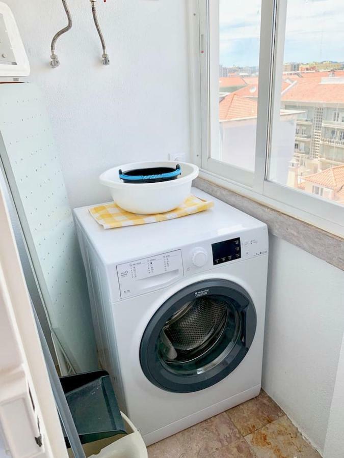 Home Out Central Roma Apartment Lisbon Luaran gambar